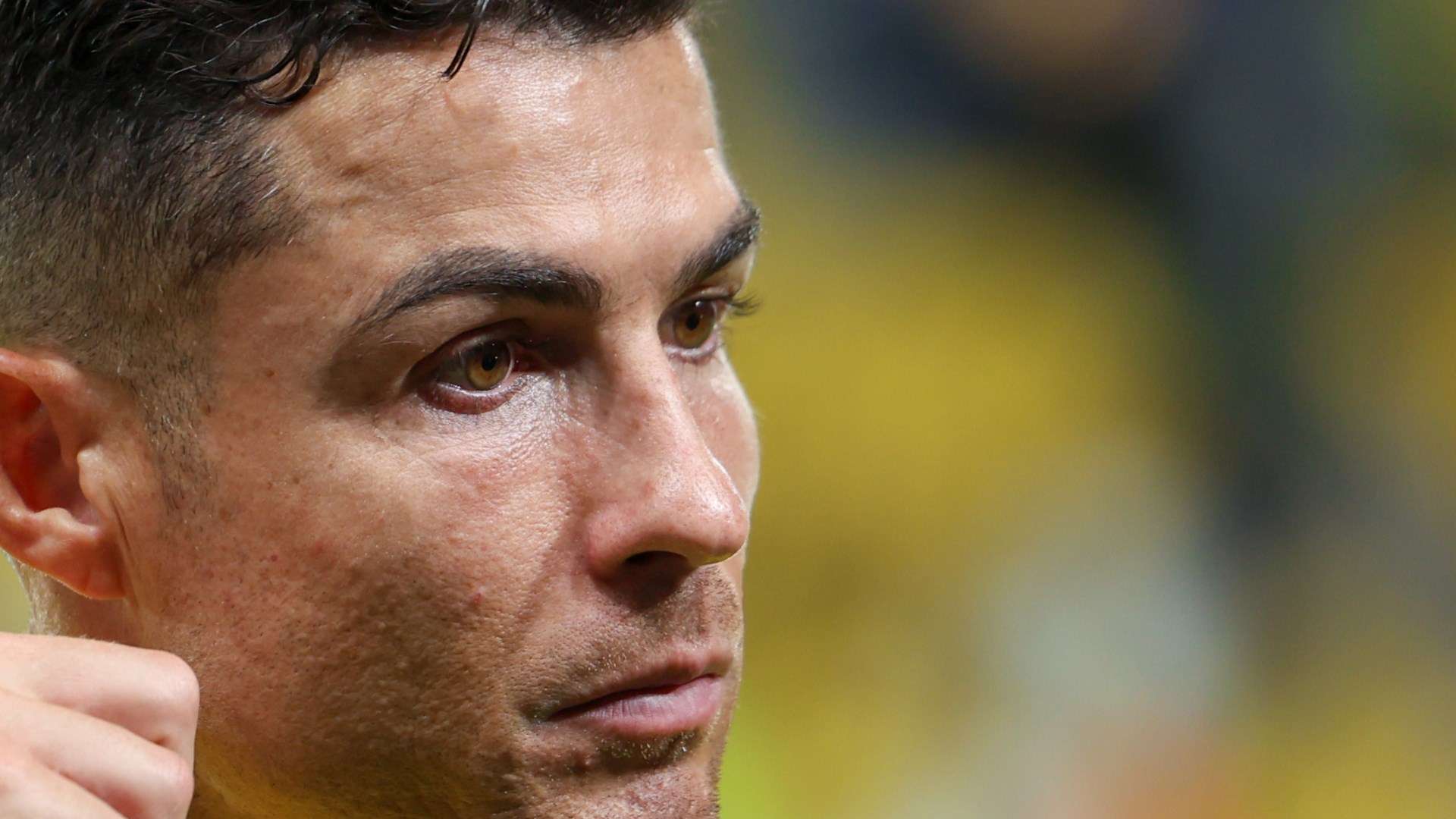 光彩仍不足 光彩仍不足